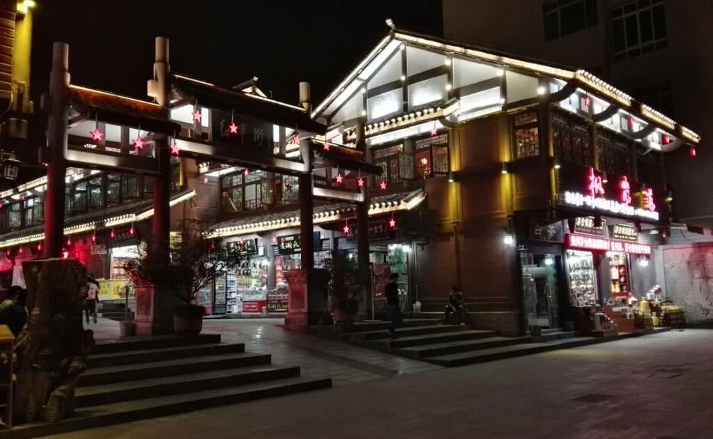 贵州最美夜景在哪里?我选六盘水!