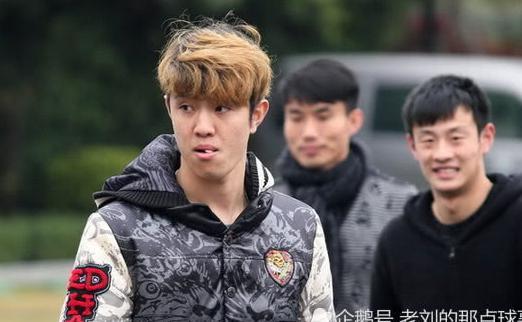 昔日中超恶人加盟大连一方,夫妻俩立马向新东