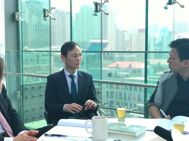 王正志律师做客凤凰直播间,讲解中国企业需要