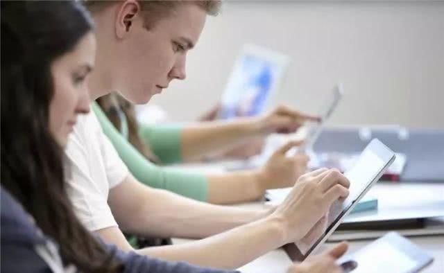 教育企业还是教育公司