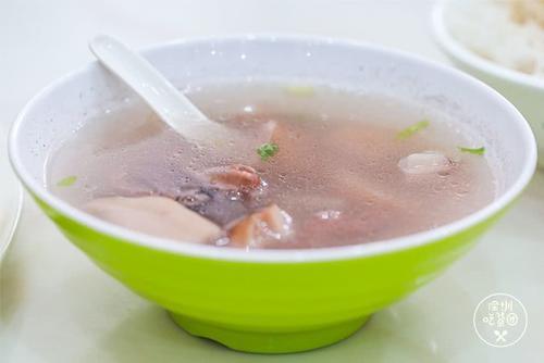 莲藕排骨汤怎么炖比较软糯 t01b3eb09e768af9e44.jpg