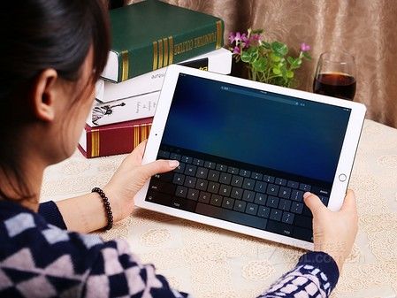 ipad2018 pro 12.9处理器 t01b3f04fd65bdbece3.jpg