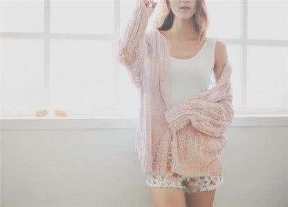 感情中最念旧的四大星座,尤其是第一名,前任一直住在心里