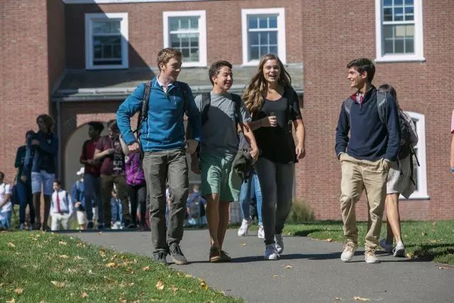 不谈歧视,中国学生考清华vs美国学生考哈佛,哪