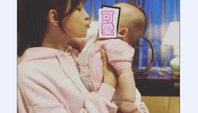 晒董大福肉嘟嘟光头照,孙怡斗嘴董子健:是个