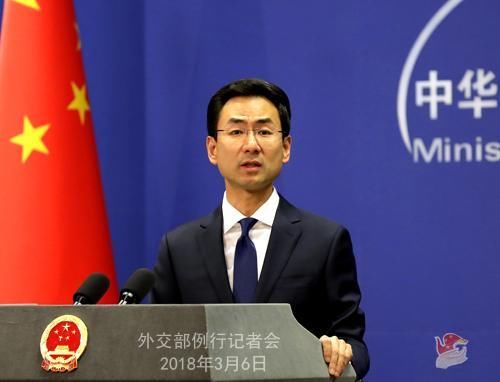 记者两次问美航母访越 发言人:需要我再重复一遍?