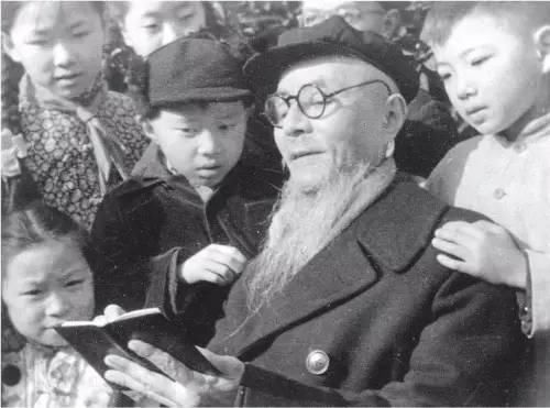 丰子恺漫画100幅,总有些细节在不经意间触人心比例人体的漫画图片