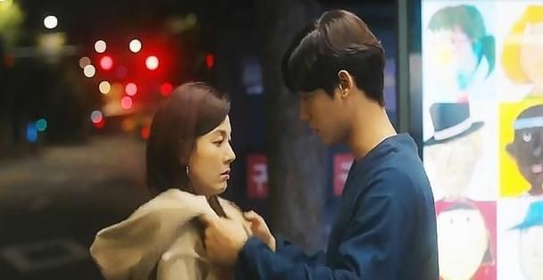 《再次18岁》42岁的金荷娜，演绎美丽、知性又无奈的母亲