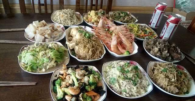 2018年夜饭，你更喜欢哪一家