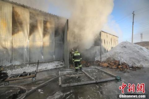 俄罗斯一鞋厂发生火灾 7名中国人遇难