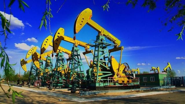 西亚小国发现800亿桶超大油田,要越级献中国?