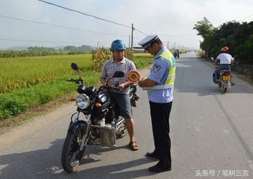 为啥现在农民都不骑摩托车了？这次专家说实话了，解释的很全面！