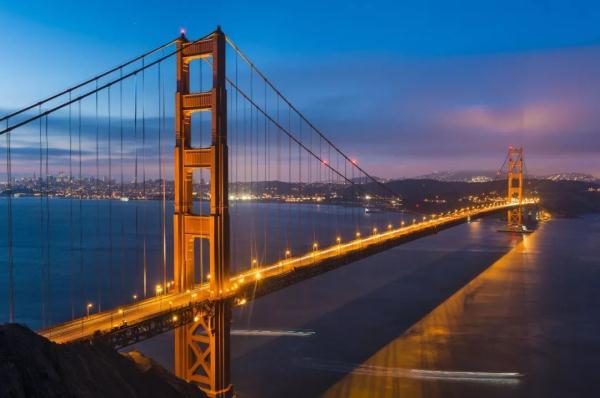 特朗普:不建高铁就还钱 加州州长:想得美