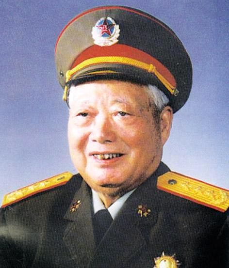 今年98岁高龄的上将,三个孩子都在部队,却没出一个将军
