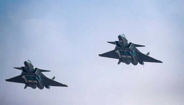 歼20装备数量将达100架,三代机停产让路,至少