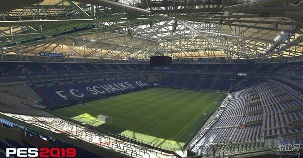 《实况足球2019》与沙尔克04达成合作 将保证