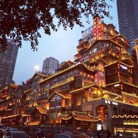 重庆洪崖洞被抖音捧红的景点 众所周知_旅游_湖南龙网