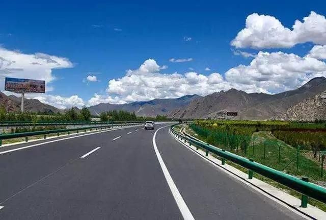 这是中国最美的免费高速公路,路上风景简直是美到心醉
