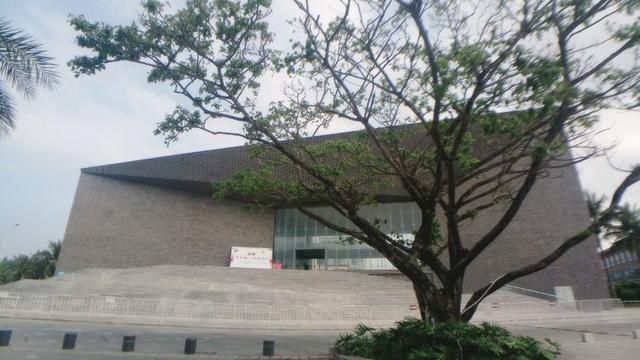 一场适合“70后”的旅行，独自一人带上比基尼来热带的三亚游