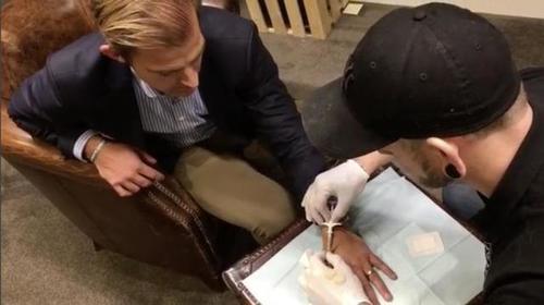 马云再次预言,手机即将被替代,不过需要给身体