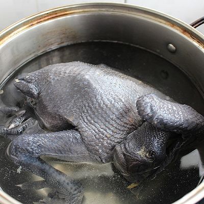 西洋参石斛乌鸡汤