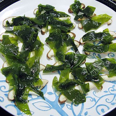 裙带菜清蒸剁椒黄花鱼