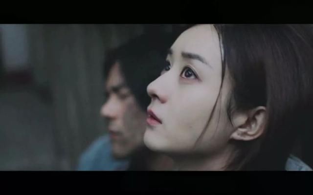 赵丽颖曾跑龙套15部,教科书般逆袭登顶,但婚后