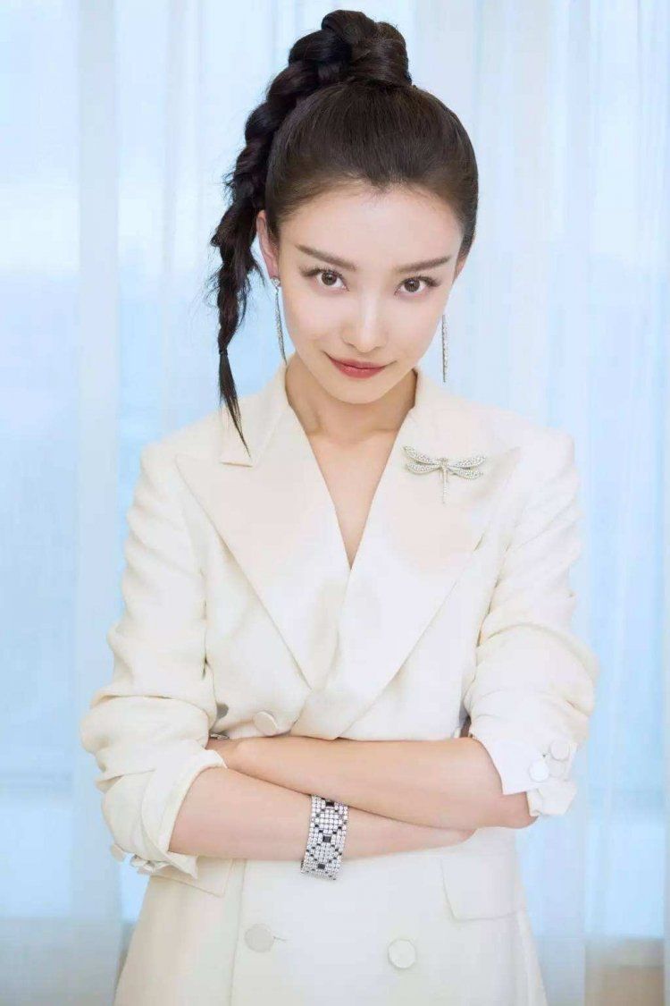 经常去健身房没空凹造型 三款运动发型包学包