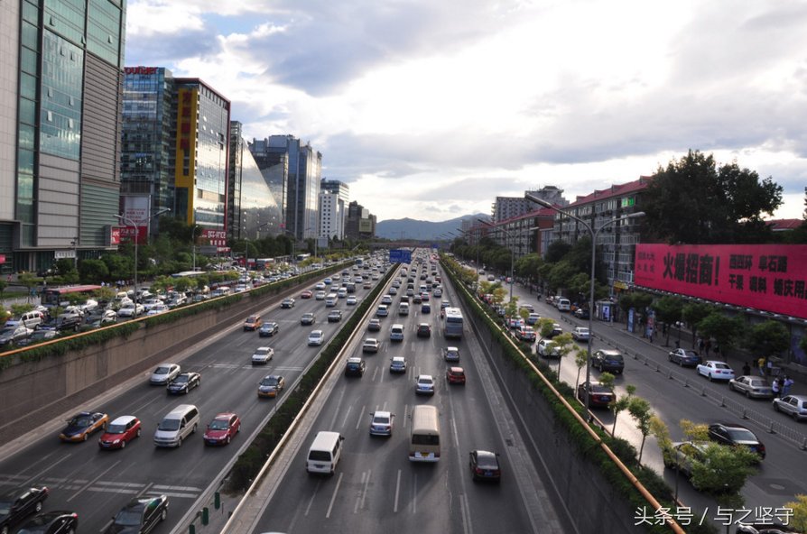 中国汽车数量最多的七大城市，北京位居中国榜首，世界排名第二