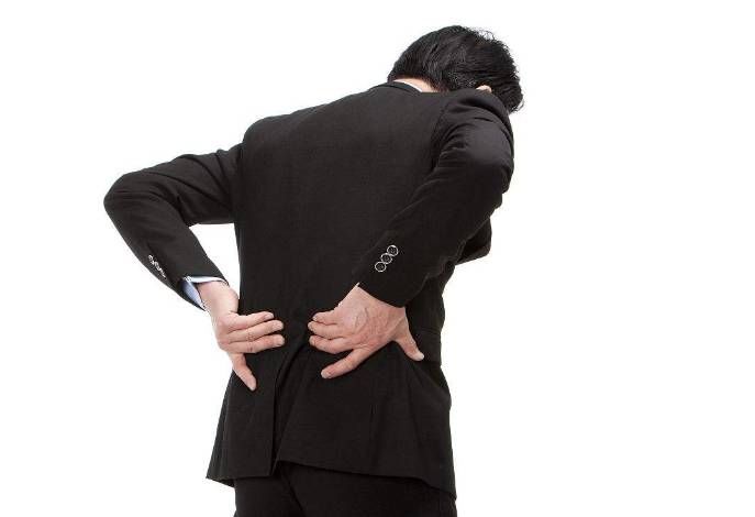 腰疼 走路姿势大不一样?贴膏药都不管用?腰疼