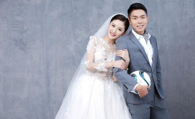 广州恒大球员王上源在老家举办婚礼,保利尼奥