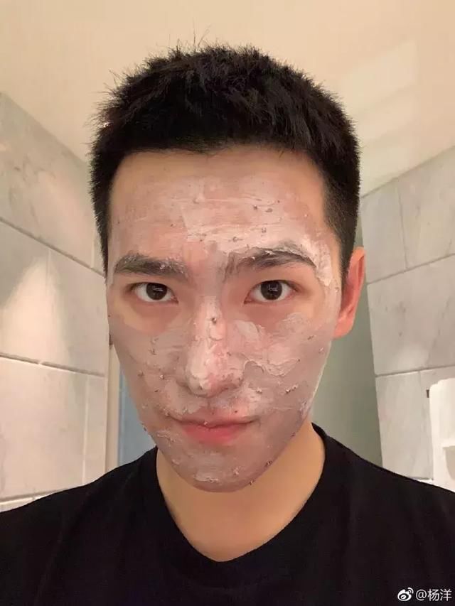 男人怎么保养皮肤才能变得好 t01ba38ffc18e4c8c75.jpg