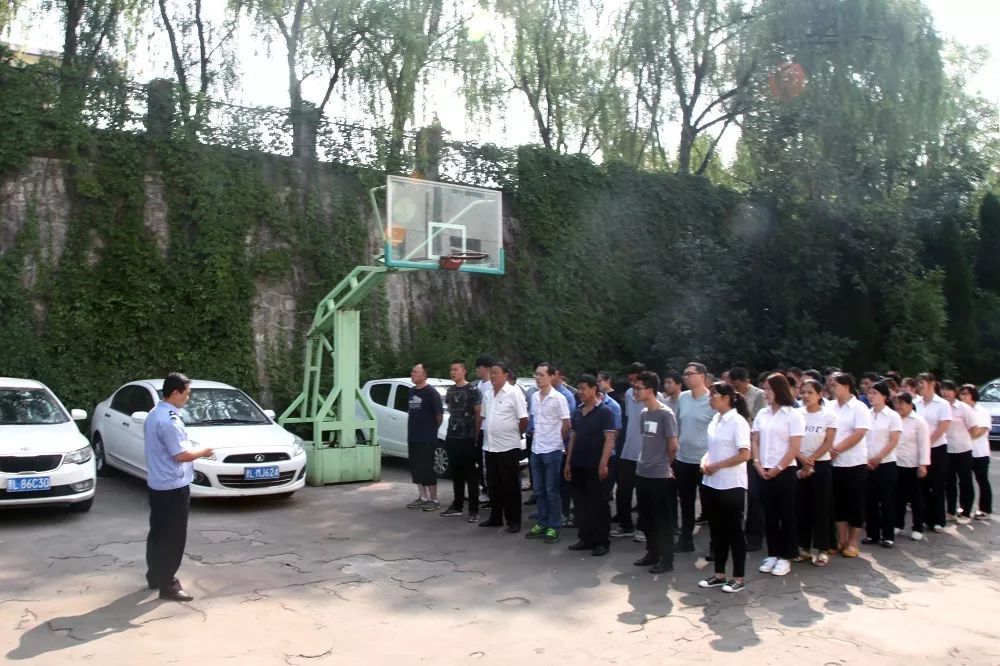 集团公司各单位积极开展扫黑除恶专项斗争