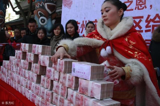 企业必须发年终奖吗？能扣发或延期、分期发放吗？劳动法规定如下