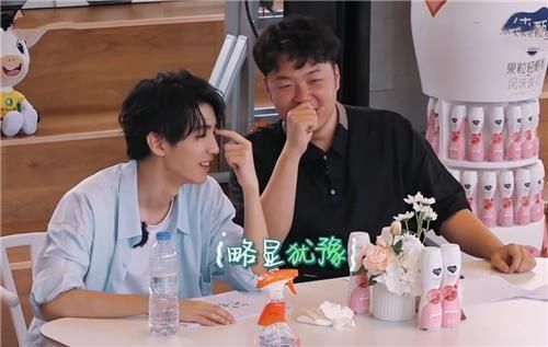 王俊凯的李宁鞋火了，看到他上脚效果，网友：潮男必备！