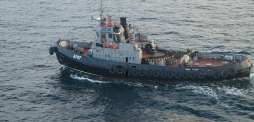 三艘乌克兰军舰闯入俄海域,俄军开火阻挠,刻赤