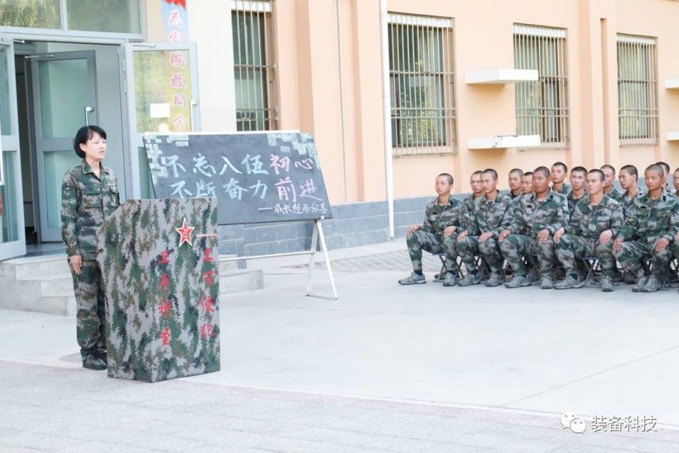 火箭军退伍再来当兵,这个女兵图个啥?