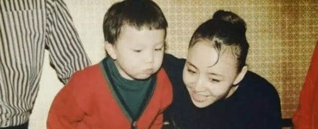 娱乐圈里的4对明星母子,没想到沙溢的母亲竟是她 Sunbet国际