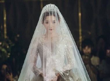 小伊伊结婚开直播,一句话说出对官方的不满,粉丝:悠着点! 钱柜777官网