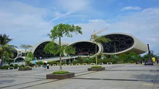 夏天的风,带我到阳江的十里银滩大角湾