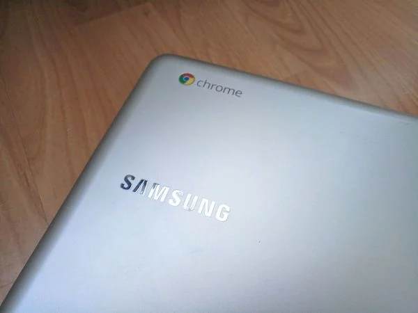 代碼顯示:三星有望推出帶有彈出式筆倉(cāng)的二合一Chromebook