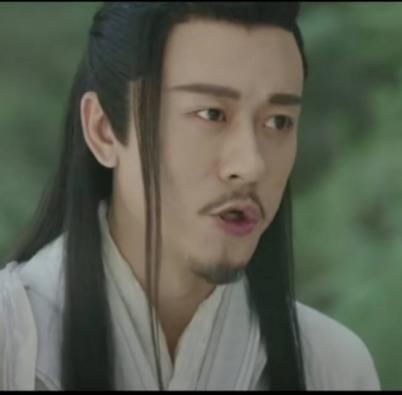 亲妈是制片人，干妈是知名导演，有演技有颜值他却平淡存在了20年
