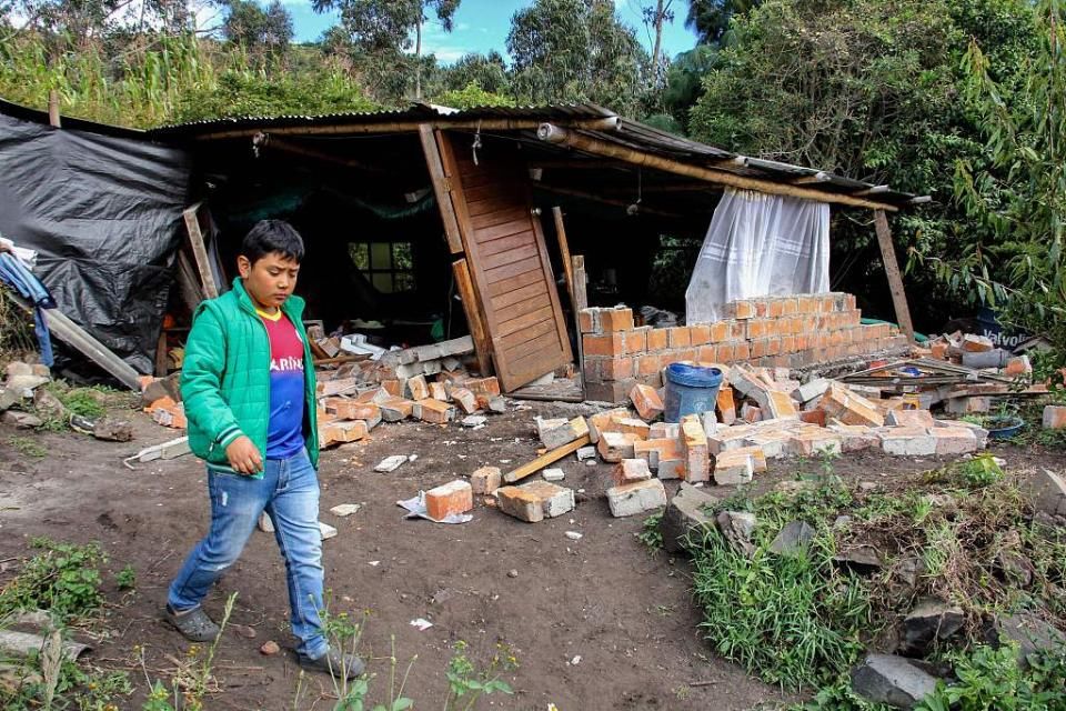 哥伦比亚加拉拉斯火山发生浅层地震 造成两人死亡多处房屋受损