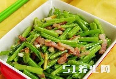 这种家常蔬菜是碱性食物，营养是西红柿的12倍，常吃能预防肠癌