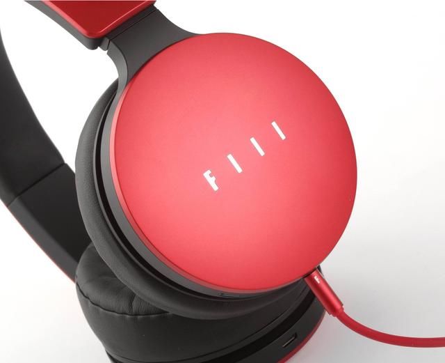 耳机品牌十大排名中国 t01be532f4314022ff1.jpg