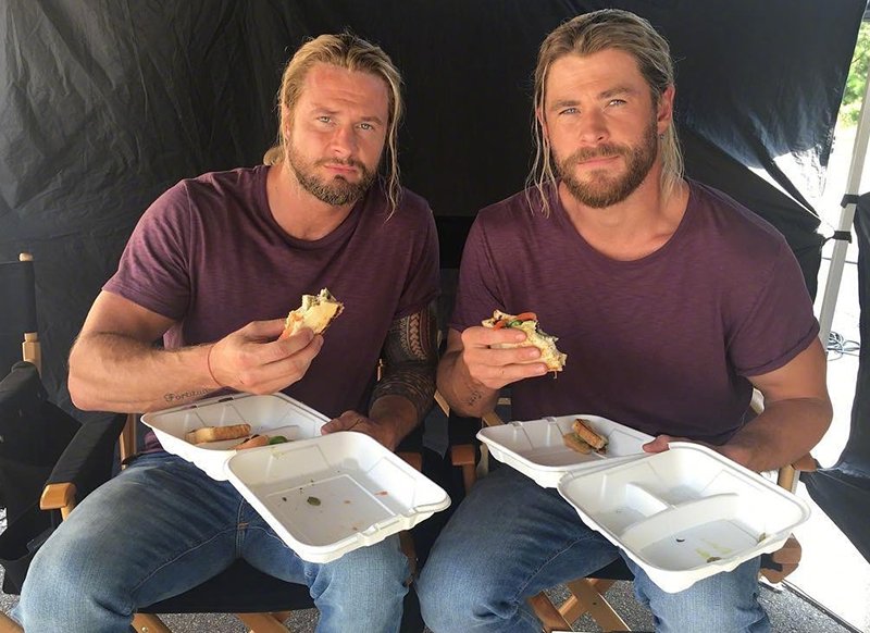 漫威电影里的英雄和替身:雷神分不清本尊,卡魔