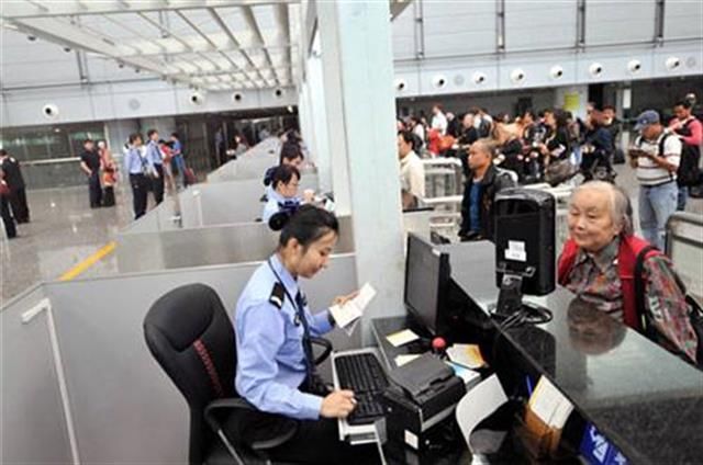 京津冀今起实施外国人144小时过境免签