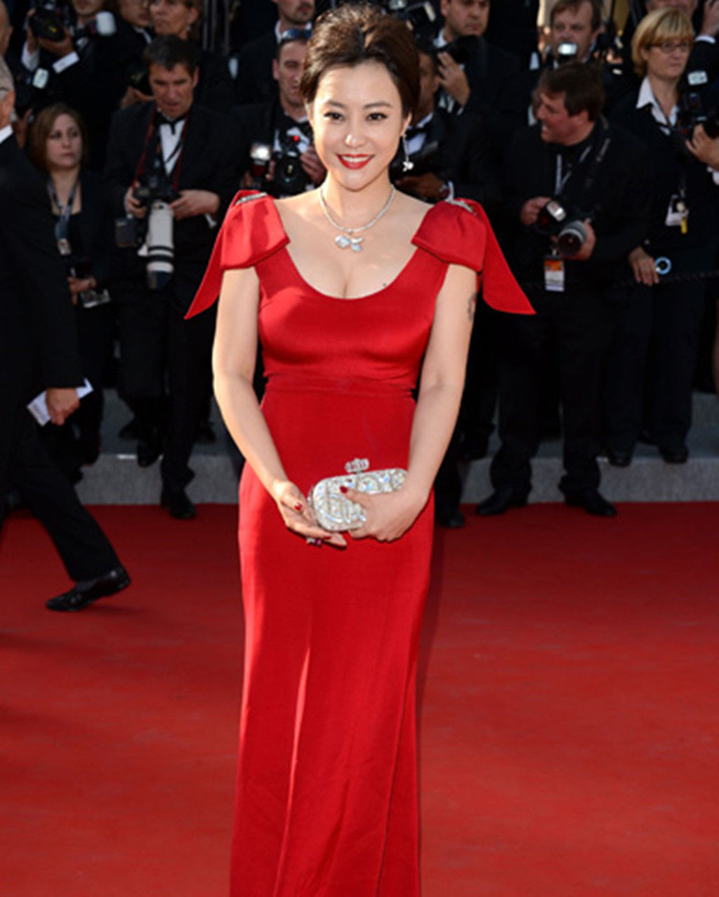 郝蕾遇见了前男友邓超，画面尴尬，网友:邓超的表情耐人寻味