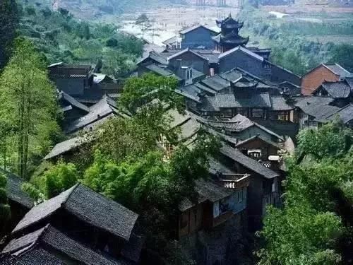 四川省正在修建一条城际铁路, 经过你家乡了吗?