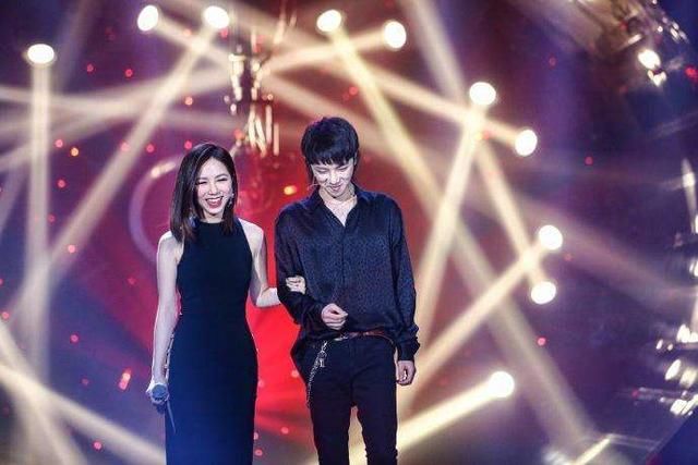 《歌手》歌王之战华晨宇夺得亚军, 邓紫棋说他